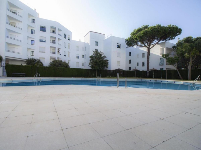 Sport & Beauty, Apartamento con terraza y piscina a metros de la playa, Cádiz