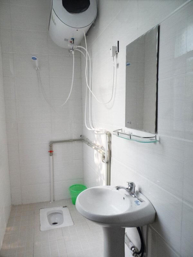 Bathroom, Caiyin Inn, Zhangjiajie