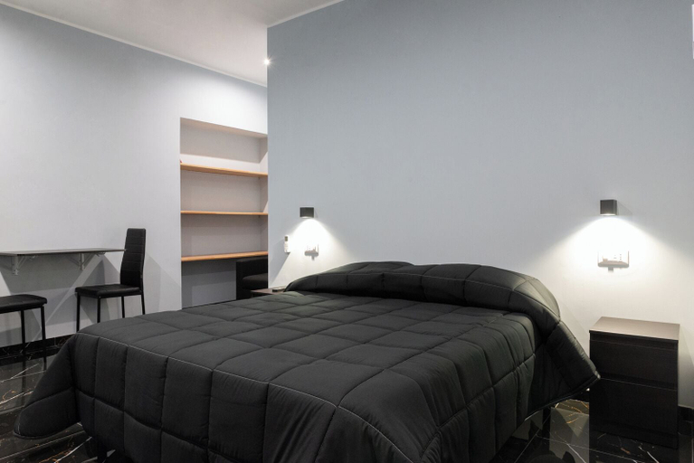 Room 4, Magami Airport Ciampino, Roma