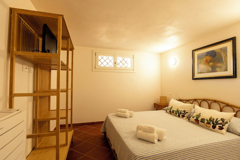 Room 4, Villa Villacolle, Trapani