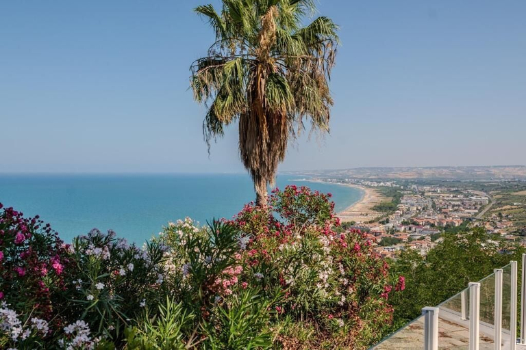 View from property 2, Miramare Suites - Camera Azzurra, Chieti
