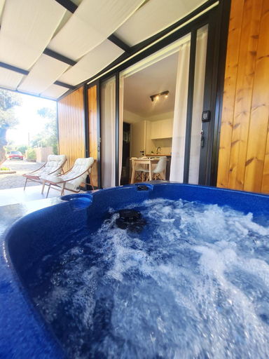 Sport & Beauty 2, Grand Relax Suites, West Greece