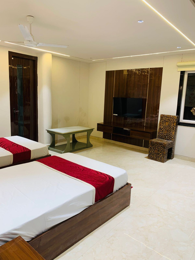 Room 4, Hotel Uday Raj, Agra