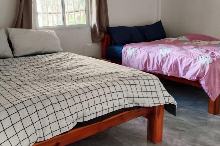 Bedroom 2, Baan Namthip Homestay Trang บ้านน้าทิพย์ โฮมสเตย์ตรัง, Sikao