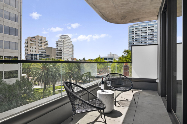 Balcony/terrace, Brand New Apartment in Albert Park with Pool & Gym, Melbourne