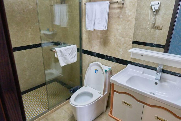 Bathroom 3, edinburgh hotel, Jiaxing