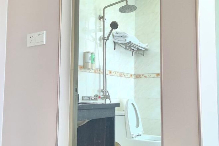 Bathroom 4, Yunshan Villa (Xiachuan Island), Jiangmen