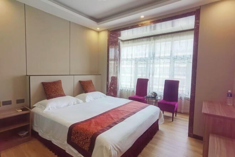 Bedroom 3, Tianhua Hotel, Yichun