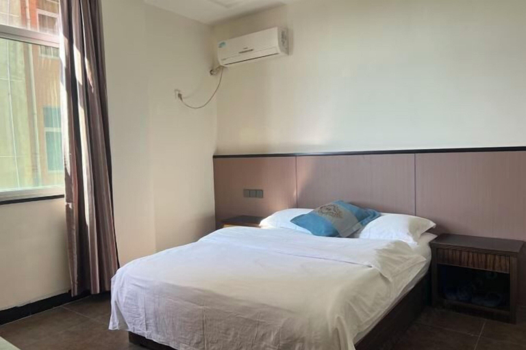 Bedroom 3, Xiaosichuan Hotel, Nanping