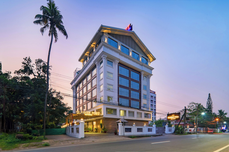 Exterior & Views 2, Classik Fort Inn and Suites, Ernakulam