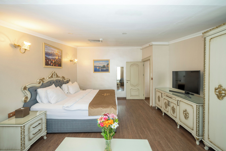 Bedroom 4, Al Madina Hotel, Beyoğlu