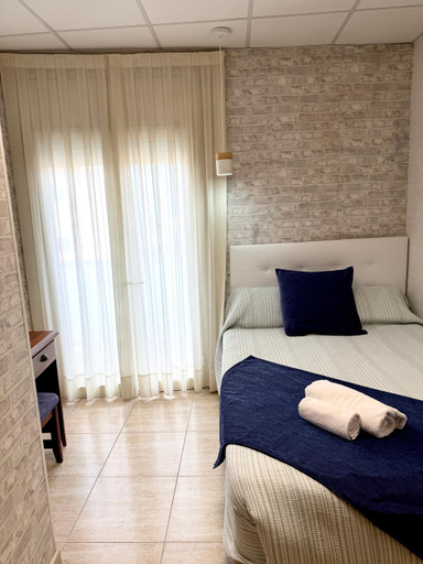 Bedroom 2, Hotel Sancho, Tarragona