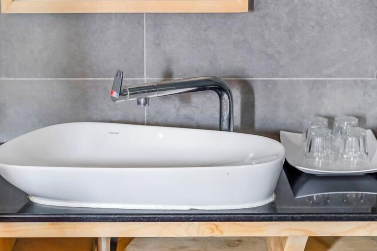 Bathroom 4, Harajuku Inn, Pingtung