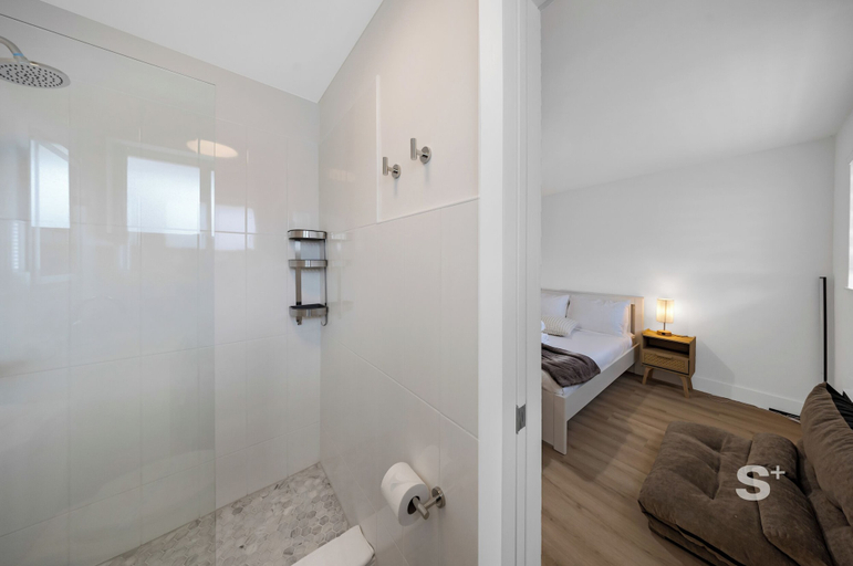 Bathroom 2, Modern Studio in Miami- Gym-Free Parking, Miami-Dade