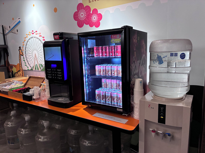 Food & Drinks 5, Newful Hotel, Taipei City