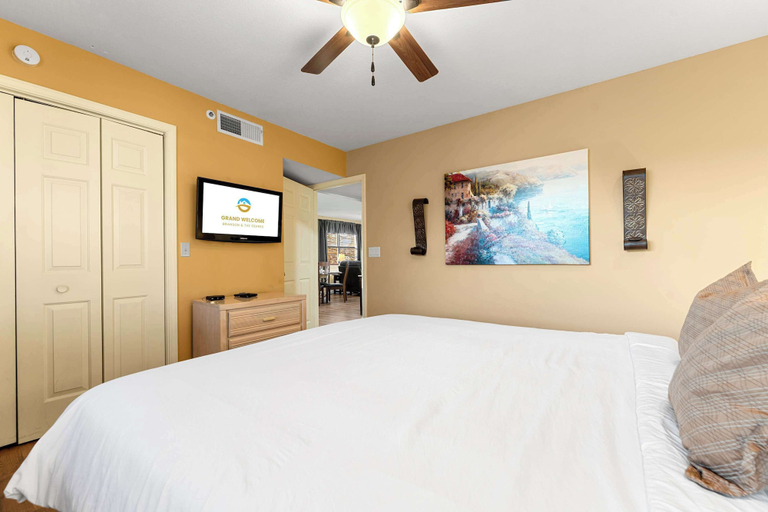 Bedroom 1, Golf Course Escape - Resort Amenities, Taney