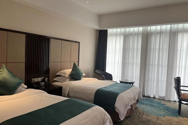 Bedroom 5, Laixian Island Hotel, Taizhou