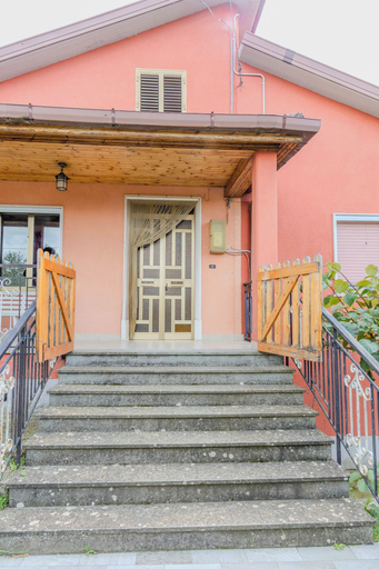 Front of property, Casa Vacanze Alessio, Avellino