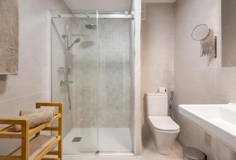 Bathroom 3, Roca Verde by Folias Hotels - Playa del Inglés, Las Palmas