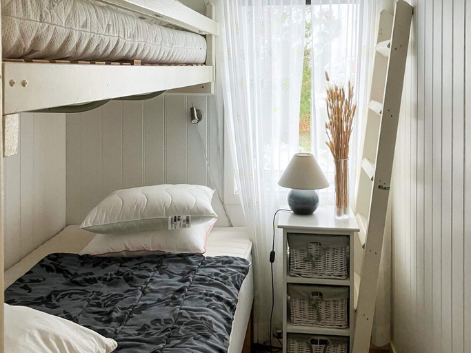 Bedroom 3, 4 Person Holiday Home in Stromstad, Strömstad