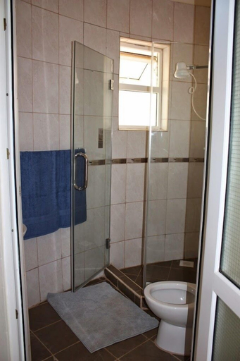Bathroom 3, Likizo Cottages & Resort Kanamai, Kilifi South