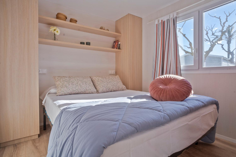 Bedroom 4, Camping Castello Mar, Girona