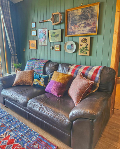 Others 4, Under the Oak Glamping, Caerphilly