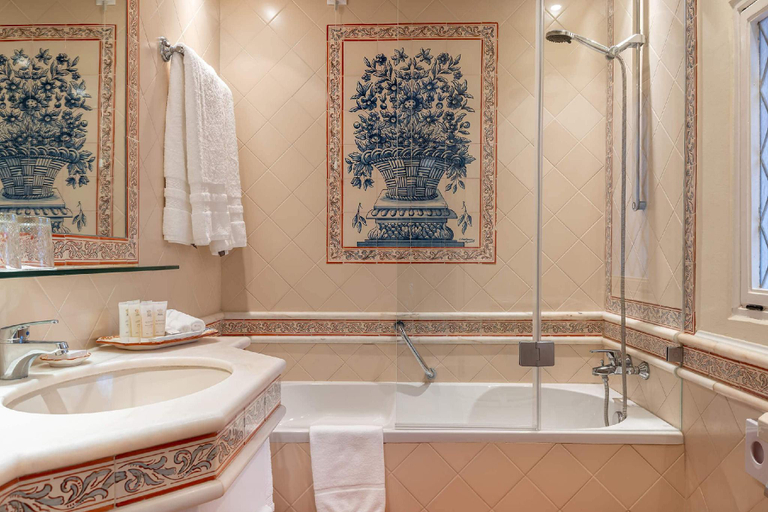 Bathroom 4, Hotel Fortaleza do Guincho Relais & Chateaux, Cascais