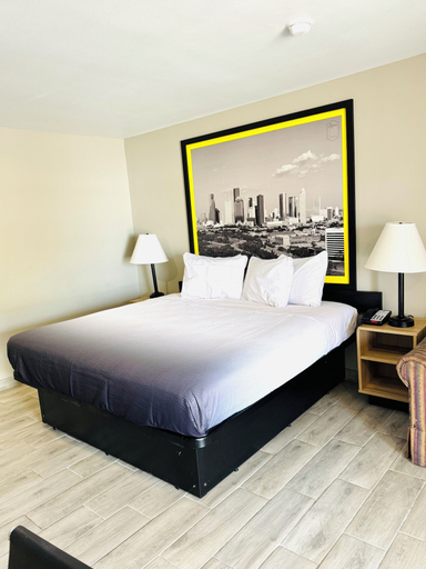 Bedroom 3, Super 8 by Wyndham Corpus Christi, Nueces