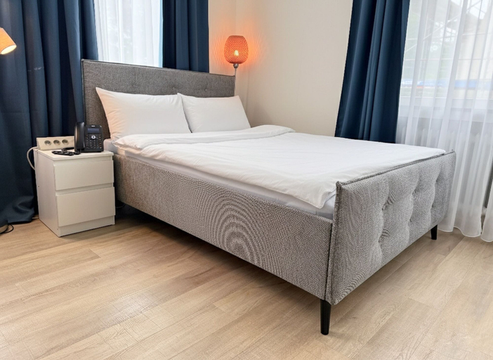 Room 4, Fährhaus am Rhein Hotel Düsseldorf, Düsseldorf