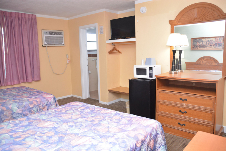 Bedroom 4, Carriage Inn Motel, Dixie