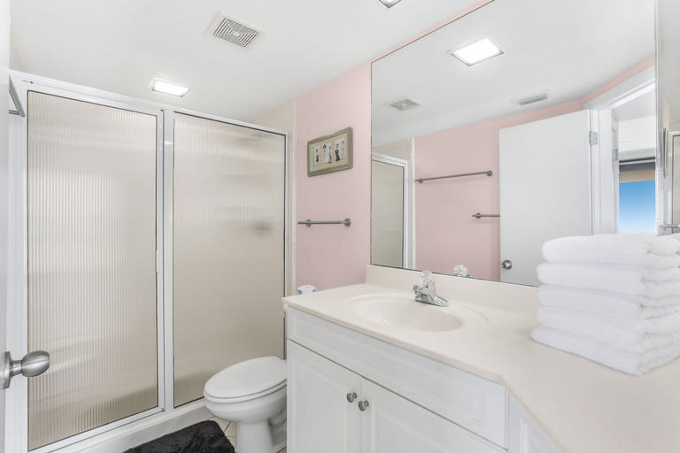Room 5, Windward Pointe 1401 Orange Beach Condo Beachfront 3 Beds Amazing Views Corner Unit, Baldwin