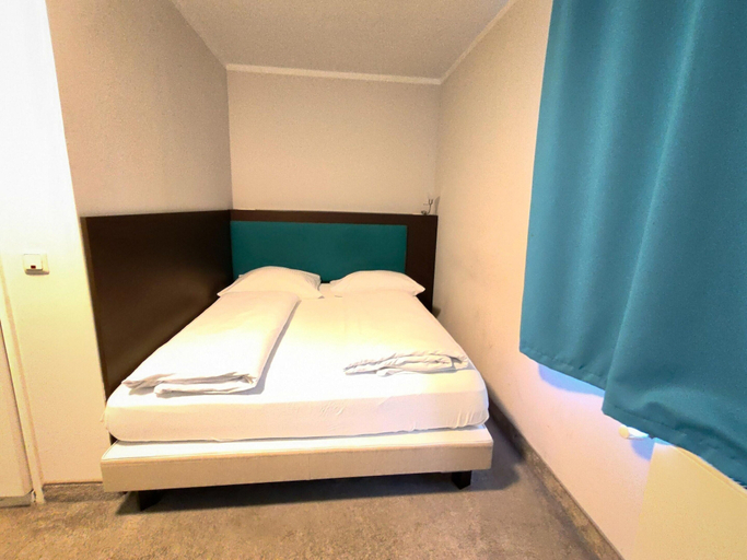 Room 2, Koblenz Valley Hotel by Belvilla Double Room, Mayen-Koblenz