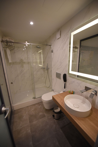 Bathroom 5, Stil Suit, Bakırköy