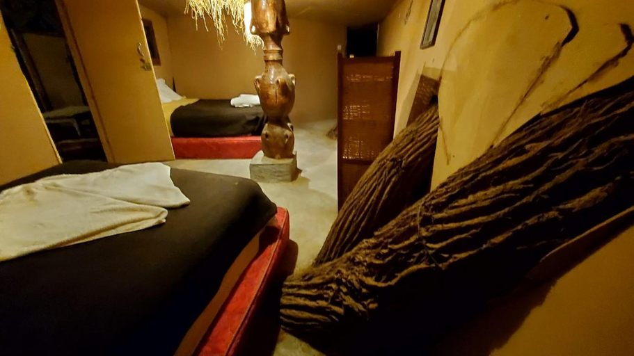 Bedroom 2, Tamaris Camp, Errachidia