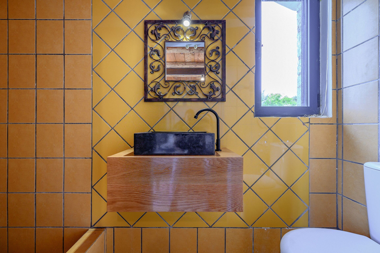 Bathroom 4, Petritis Villa, Crete