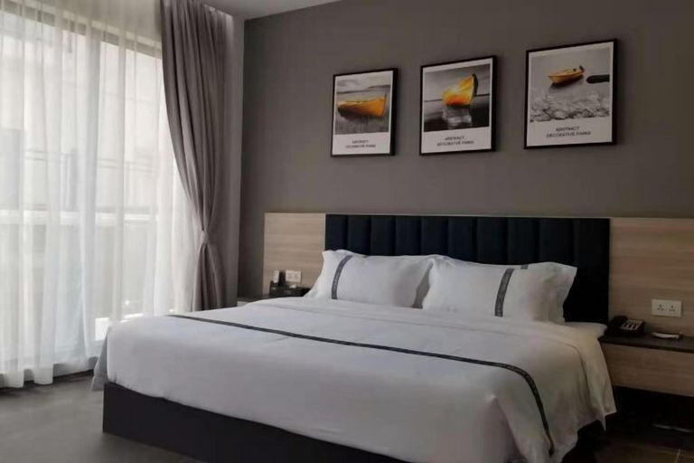 Bedroom 3, 520 Seaview Hotel, Sihanoukville