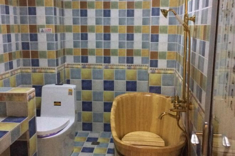 Bathroom 3, Hapang Pubu Hotel, Nujiang Lisu