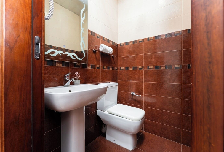 Bathroom 3, Apart-Hotel on King Pap Str. 4/6, Yerevan