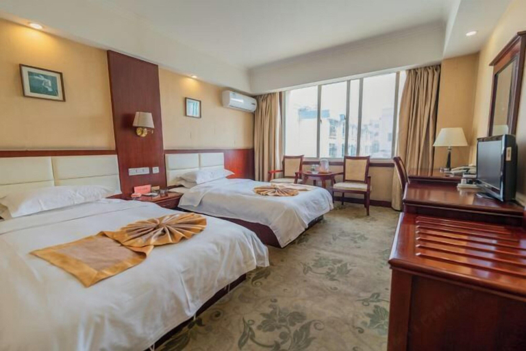 Bedroom 3, Kaiyue Hotel, Qujing