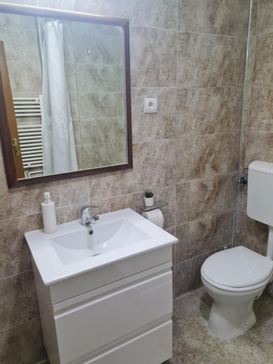 Bathroom, Pensiunea Clasic, Gherla
