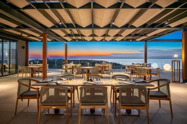 Food & Drinks 2, Luxury Home within Resort, Savudrija, Umag