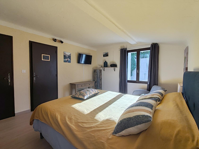 Bedroom 5, Chambres d'hotes L'Amphitryon 5 CHAMBRES, Alpes-de-Haute-Provence
