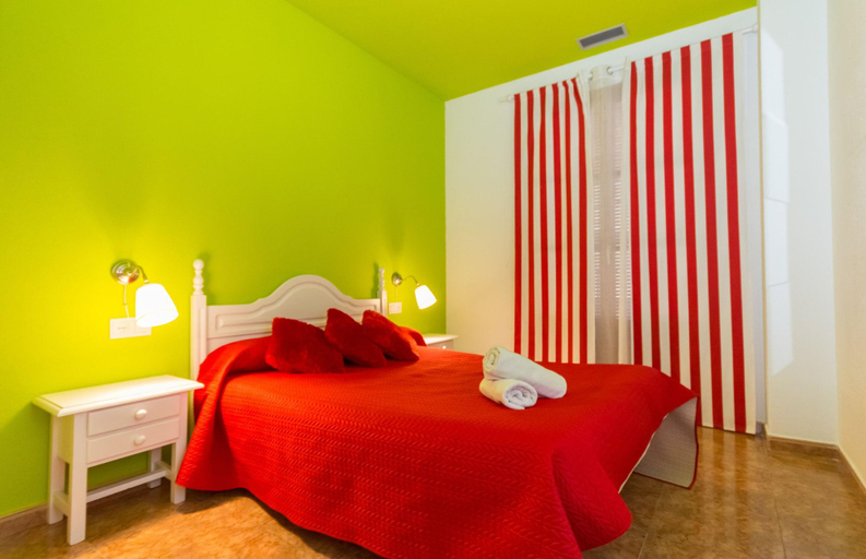 Bedroom 2, Nest Style Granada, Granada