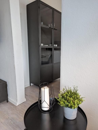 Interior 3, Feeling, Hamm