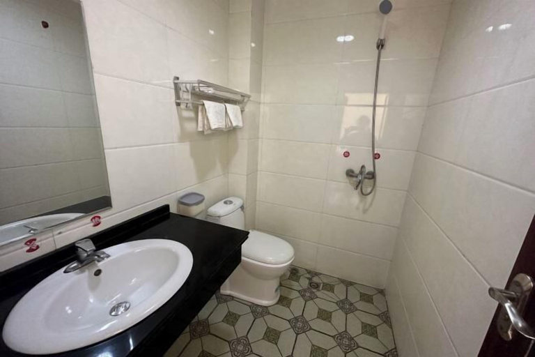 Bathroom 3, Lijiang Hotel (Xinyi Railway Station), Xuzhou