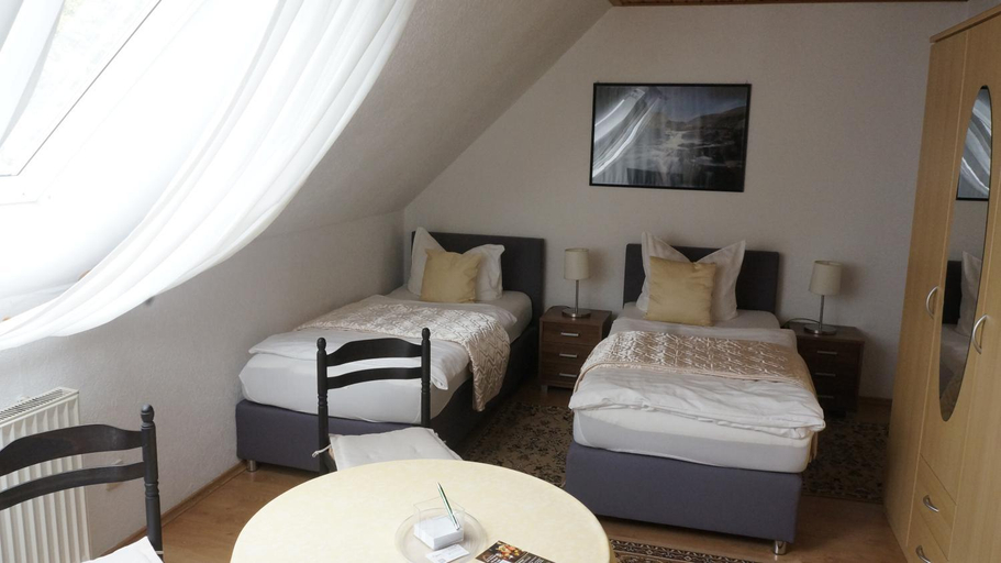 Bedroom 2, Landhotel und Restaurant Haus Steffens bei Calpas, Rhein-Sieg-Kreis
