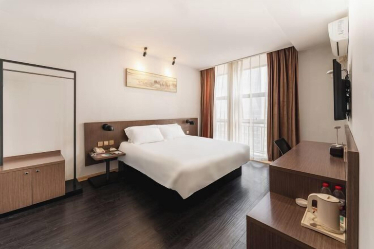 Bedroom 3, Jinjiang Inn Style (Jiaxing Tanghui Yuehe Scenic Hotel ), Jiaxing