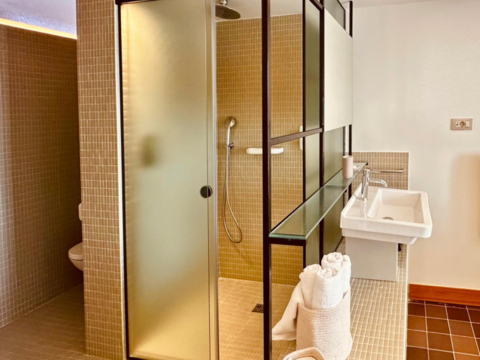 Bathroom 4, Hotel SunClub CalaVinya, Tarragona