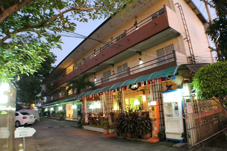 Others 4, OYO 838 Aromdee Apartment, Pattaya